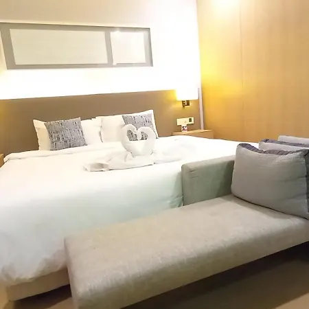 Cozy Apartment With Jacuzzi And Sauna At 188 Suites Klcc